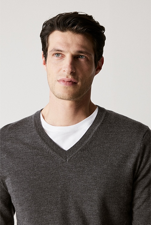 Merino V Neck Knit