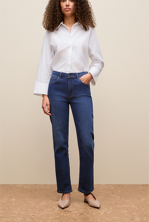 Mid Rise Straight Leg Jean Mid Rise Straight Leg Jean