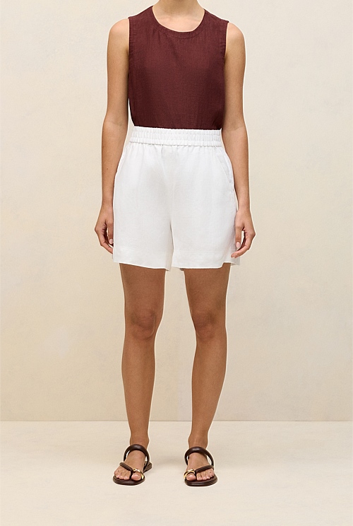 Linen Relaxed Pull On Short Linen Relaxed Pull On Short