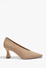 Davina Heel