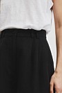 Organically Grown Linen Tuck Front Short