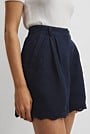 Organically Grown Linen Scallop Trim Short