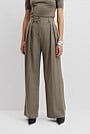 Pleat Wool Pant