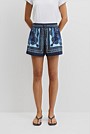 Scarf Print Short