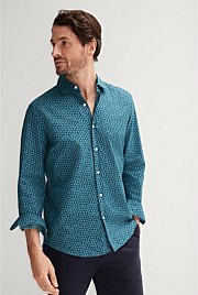 Tailored Fit Falling Leaf Shirt
