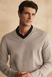 Merino V Neck Knit