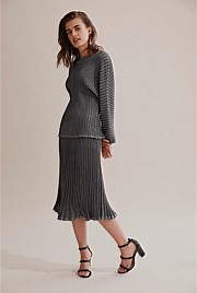 Metallic Pleat Knit